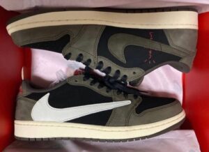 Travis Scott xJordan Air Jordan 1 Low OG TS SP photo review