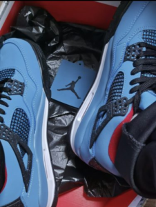 Travis Scott Cactus Jack x Jordan Air Jordan 4 photo review