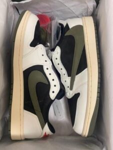 Travis Scott x Jordan Air Jordan 1 Low "Medium Olive" photo review